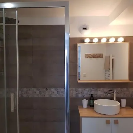 Apartment Chaleureux 5 Mns Chaine Des Puys Saint-Genes-Champanelle